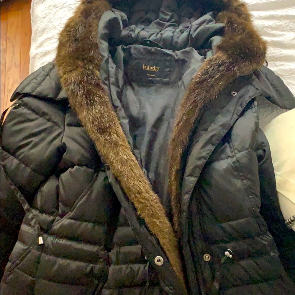 Puffer jacket by laundry size medium